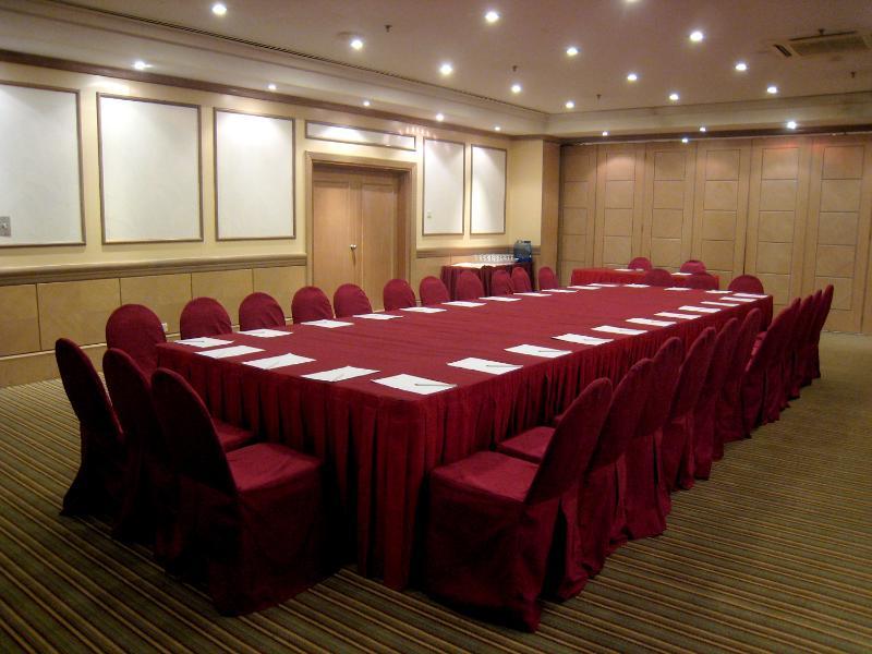 Costa 1 Bedroom @ Mahkota Aparthotel