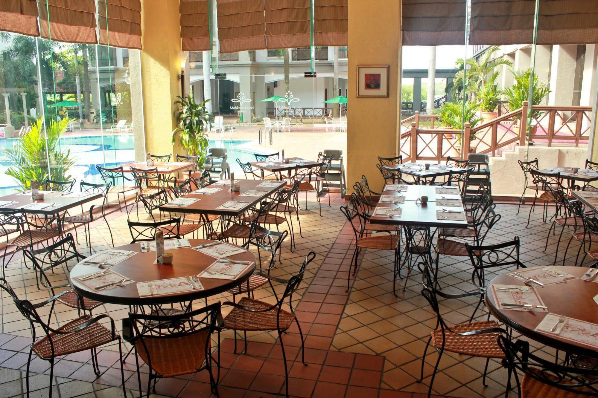 Costa 1 Bedroom @ Mahkota 4*